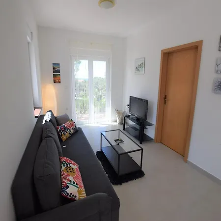 Quaint In With Private Garden *